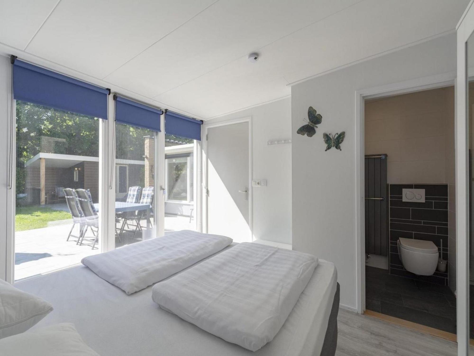 Stylish Bungalow With A Large Garden Sint Maartensvlotbrug Dış mekan fotoğraf