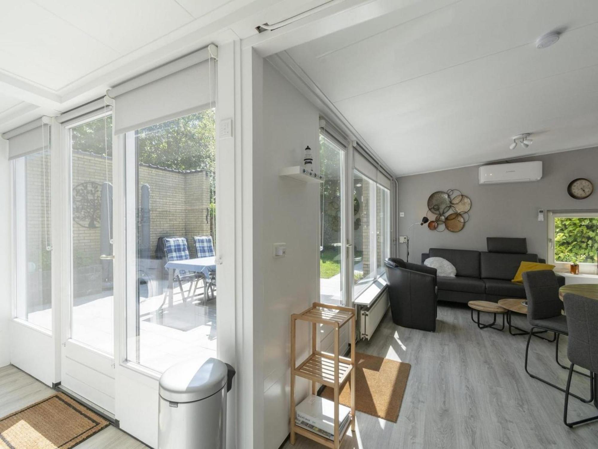Stylish Bungalow With A Large Garden Sint Maartensvlotbrug Dış mekan fotoğraf