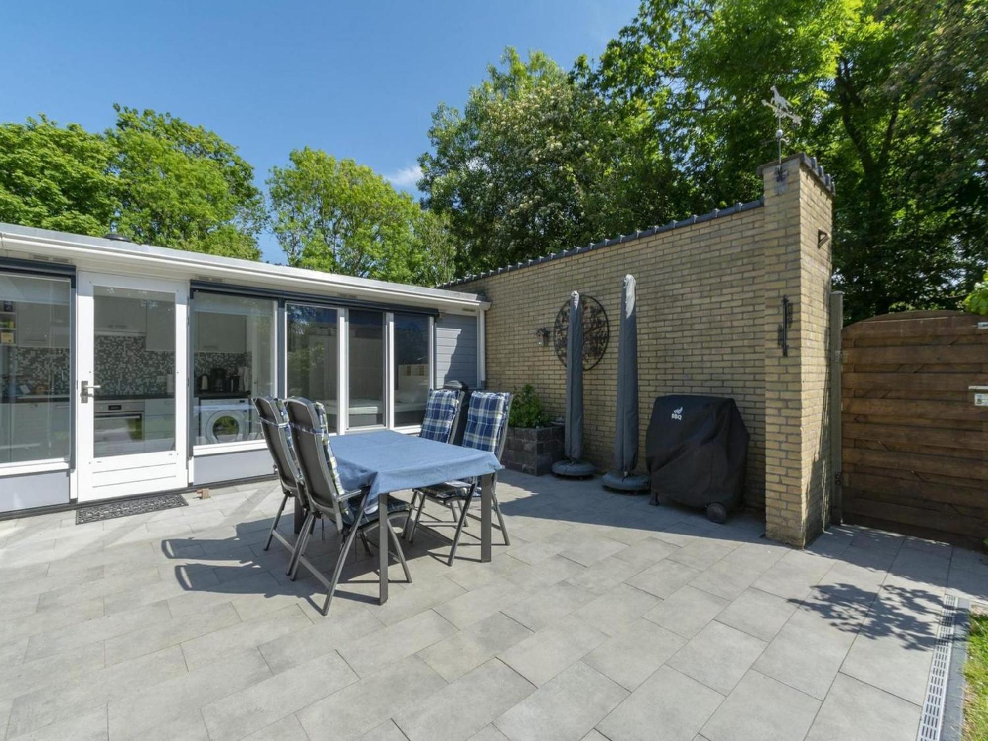 Stylish Bungalow With A Large Garden Sint Maartensvlotbrug Dış mekan fotoğraf