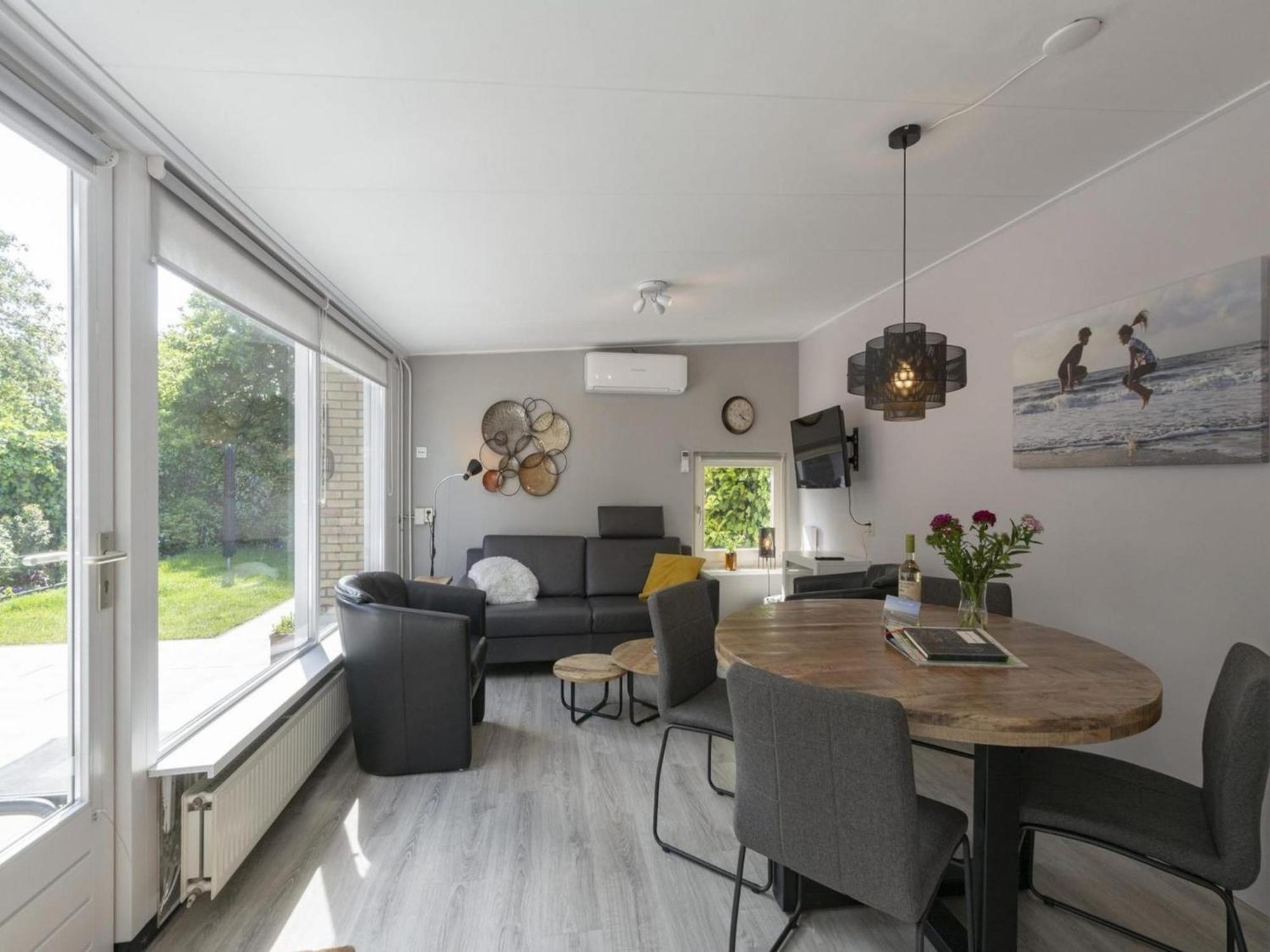 Stylish Bungalow With A Large Garden Sint Maartensvlotbrug Dış mekan fotoğraf