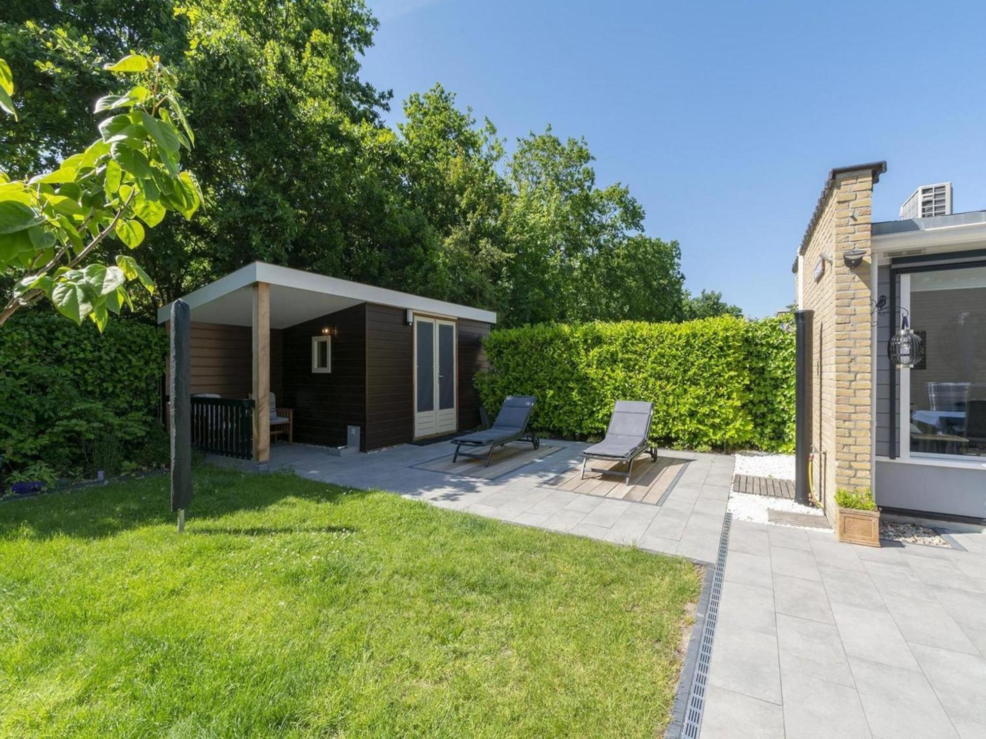 Stylish Bungalow With A Large Garden Sint Maartensvlotbrug Dış mekan fotoğraf
